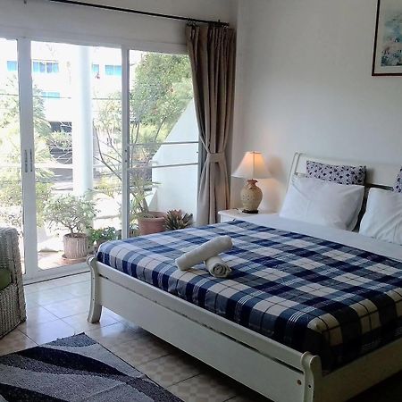 Corner Cafe Bed & Breakfast 华欣 外观 照片