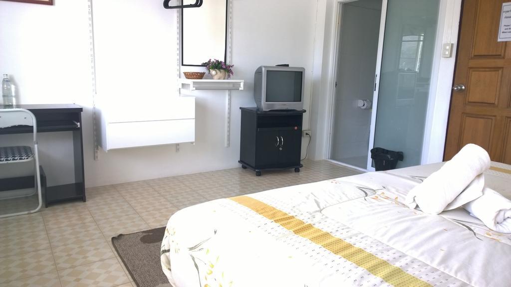 Corner Cafe Bed & Breakfast 华欣 外观 照片