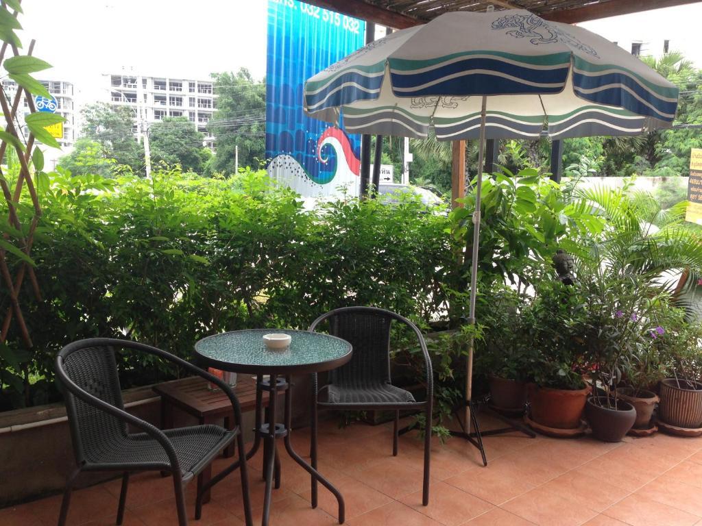 Corner Cafe Bed & Breakfast 华欣 外观 照片