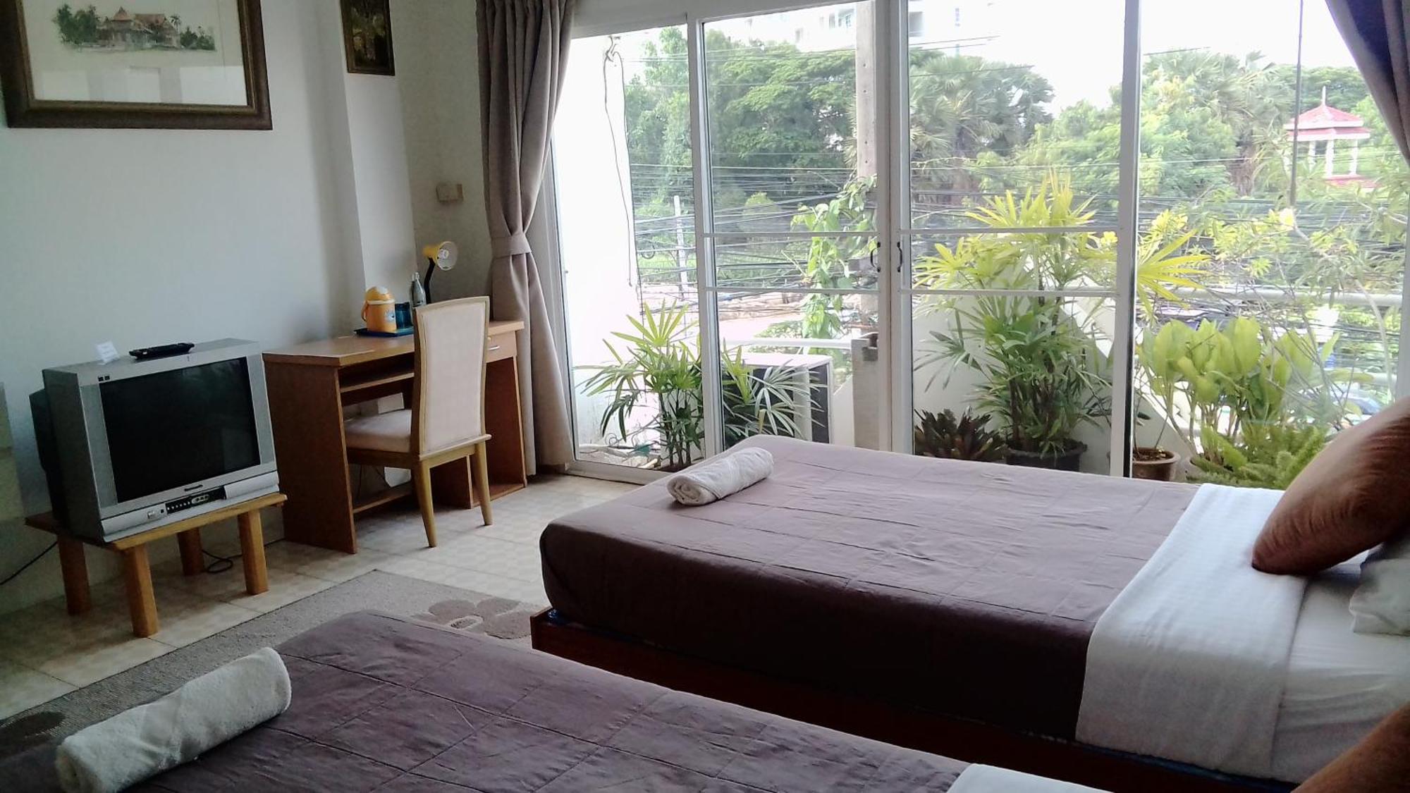 Corner Cafe Bed & Breakfast 华欣 外观 照片
